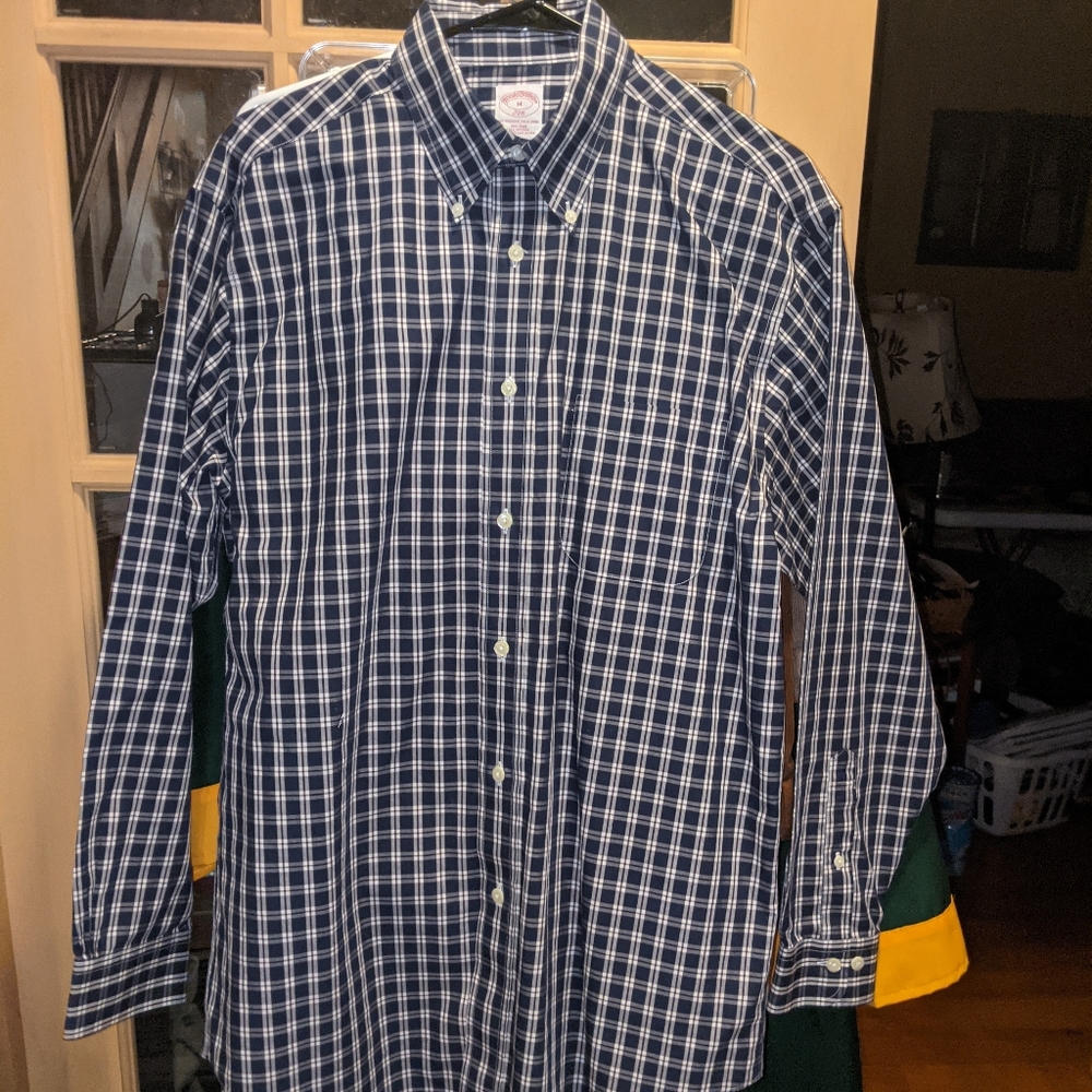 EUC Brooke's Brothers non iron M